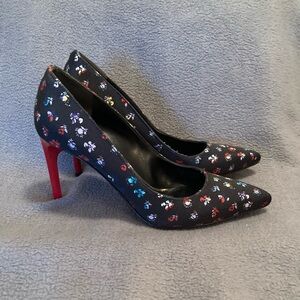 DVF Berlin Black Multi Pump Flowered Red Heel Size 6.5